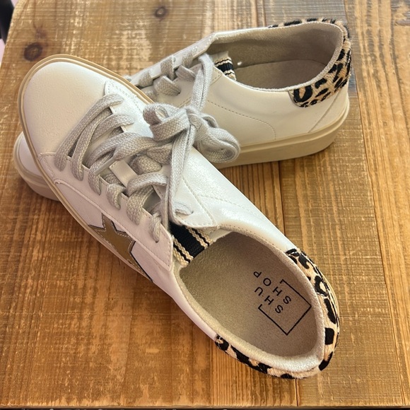 EUC SHU SHOP Sz 7 PAULA Neutral Leopard Pink Clean Womens Casual Shoes